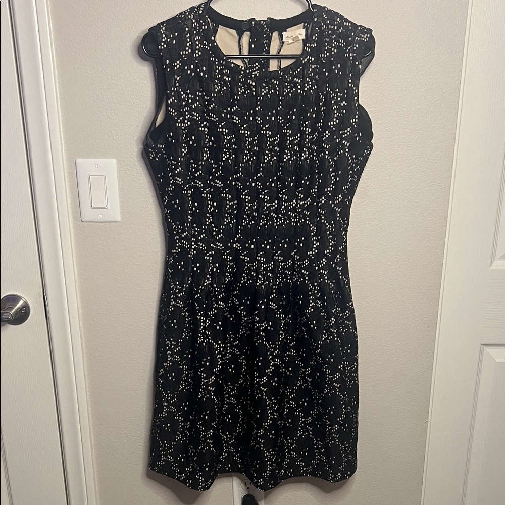 Meadow Rue Elegant Black and Cream Patterned Mini Dress